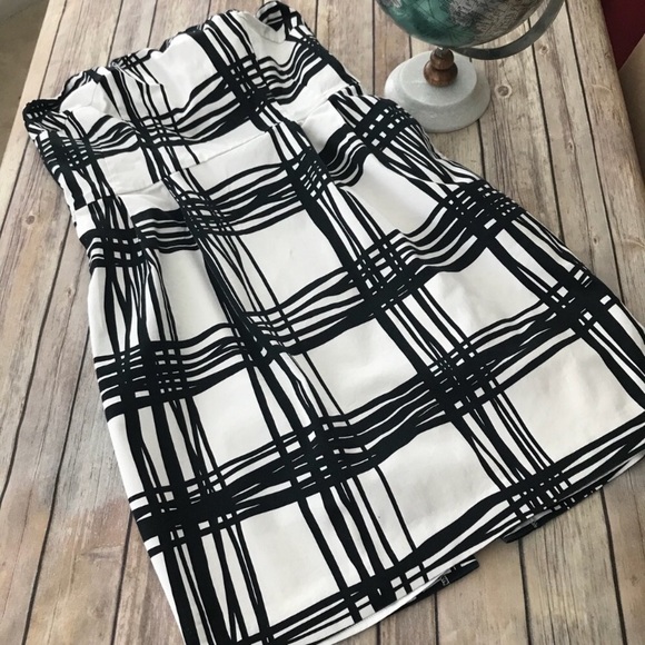 Express White Modern Line Strapless Dress - Picture 2 of 7